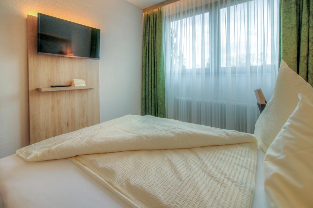 Landhotel Schnupp Neudrossenfeld Экстерьер фото